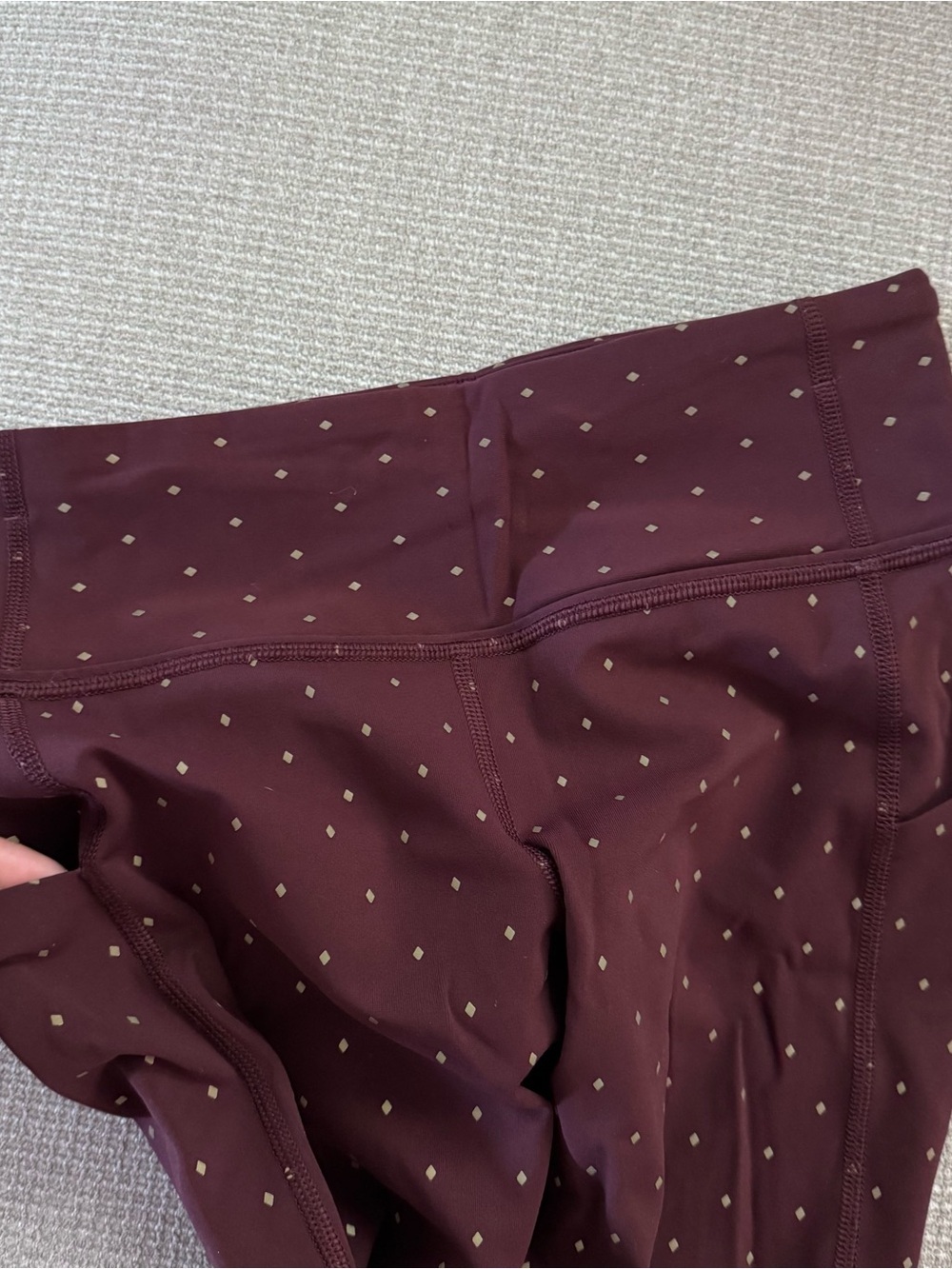 Lululemon Maroon Leggings with mesh Subtle Diamond Print women 4 - Picture 6 of 6